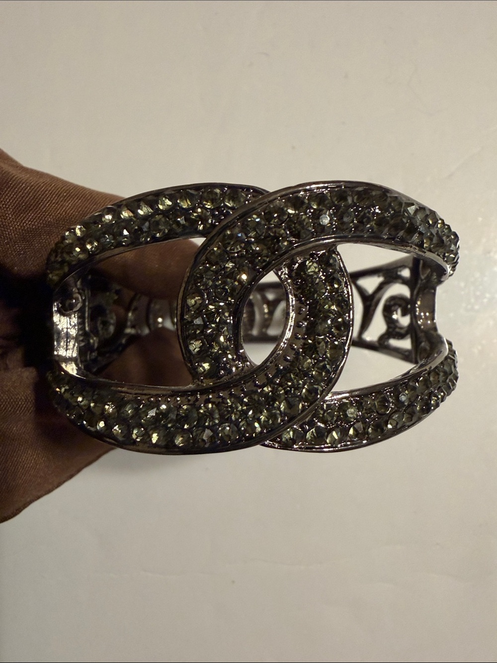 Dark Green Crystal Accent Women's Statement Bracelet Hinged Cuff Style NWOT - Picture 3 of 10